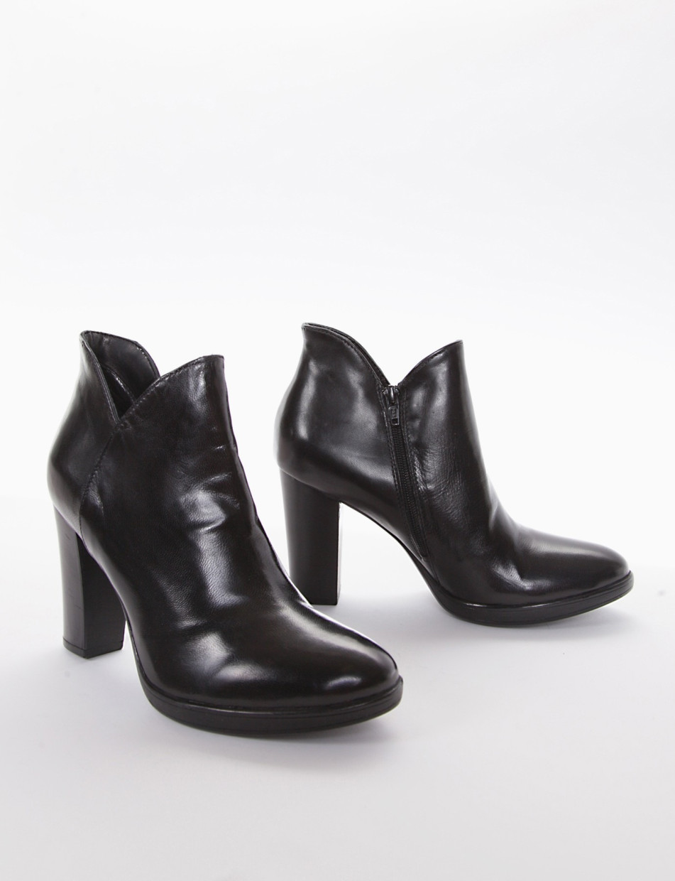 High heel ankle boots heel 10 cm black leather