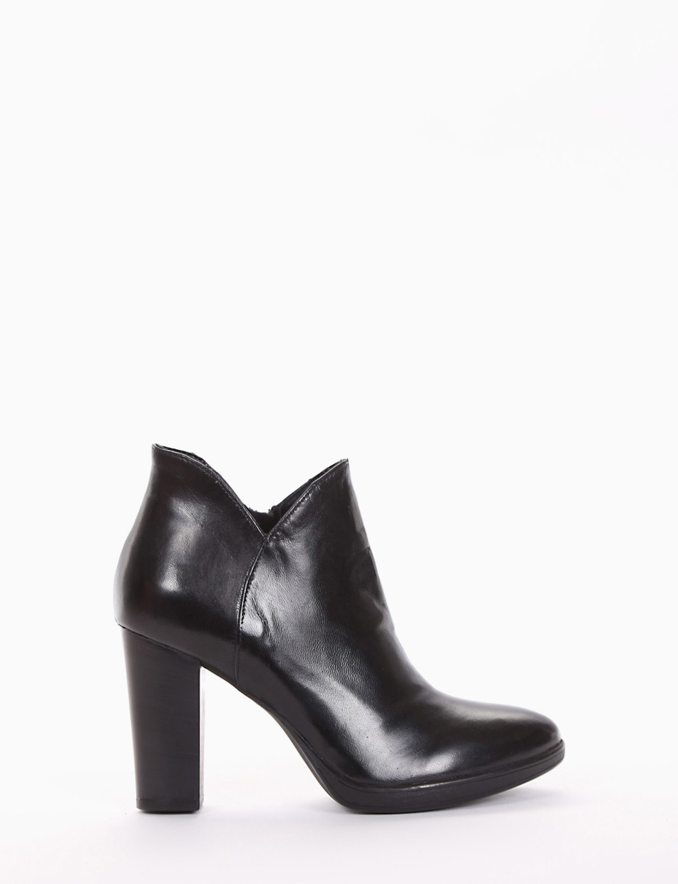 High heel ankle boots heel 10 cm black leather