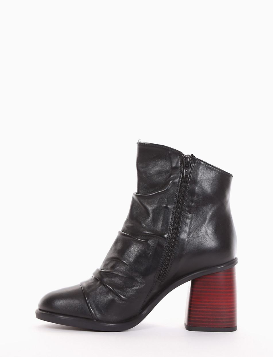 High heel ankle boots heel 7 cm black leather