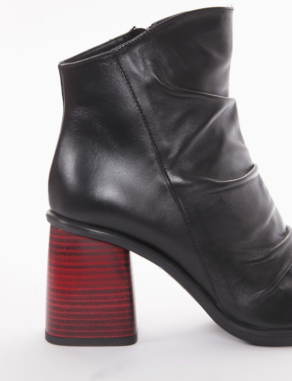 High heel ankle boots heel 7 cm black leather