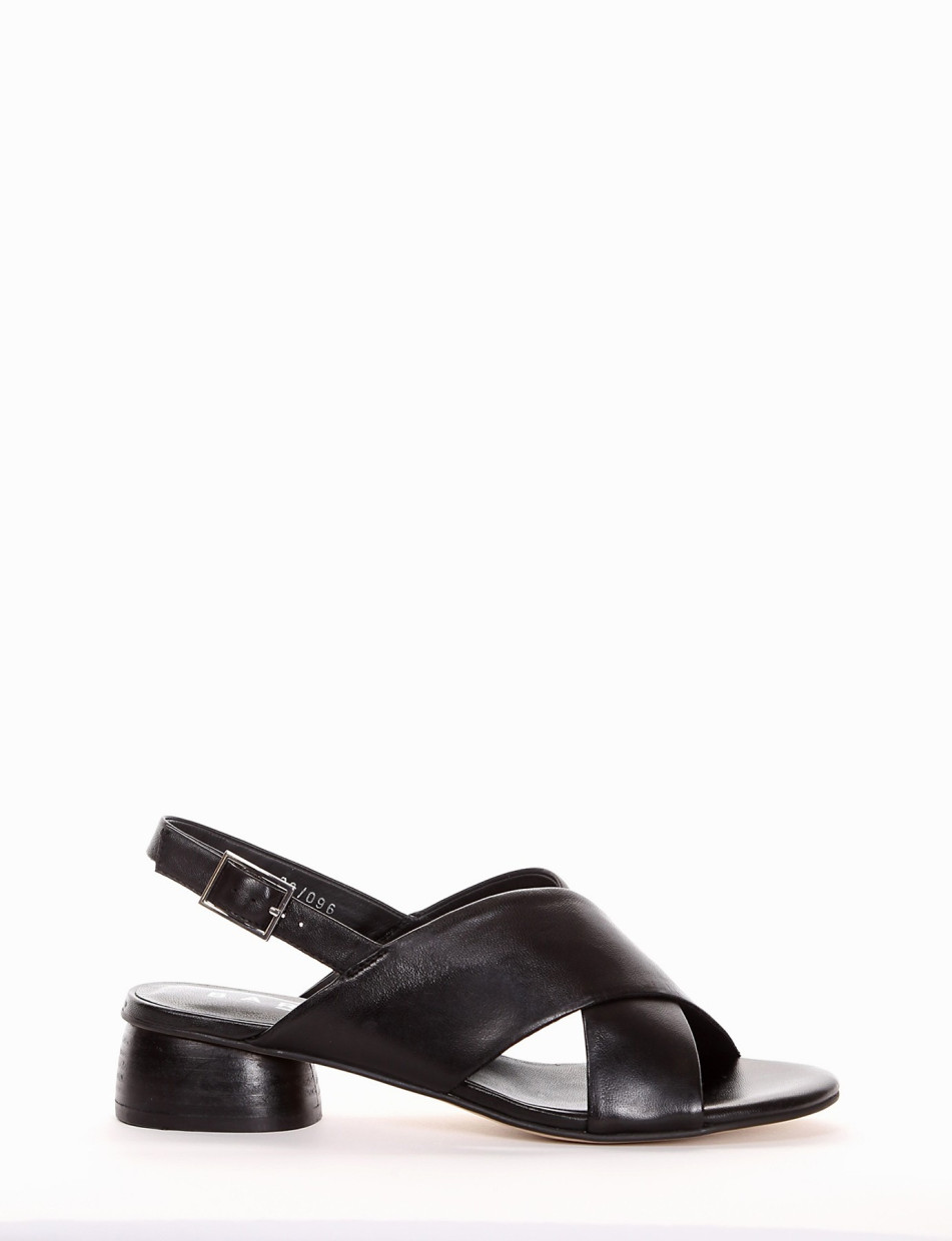 Low heel sandals heel 4 cm black leather