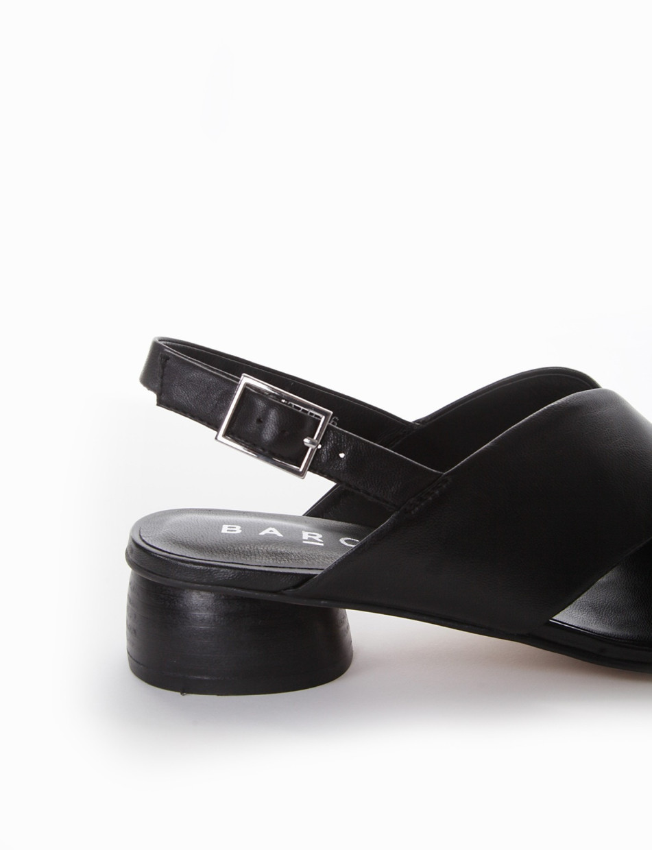 Low heel sandals heel 4 cm black leather