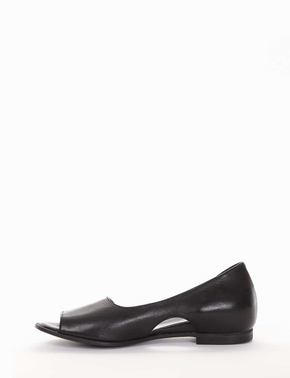 Flat shoes heel 1 cm black leather