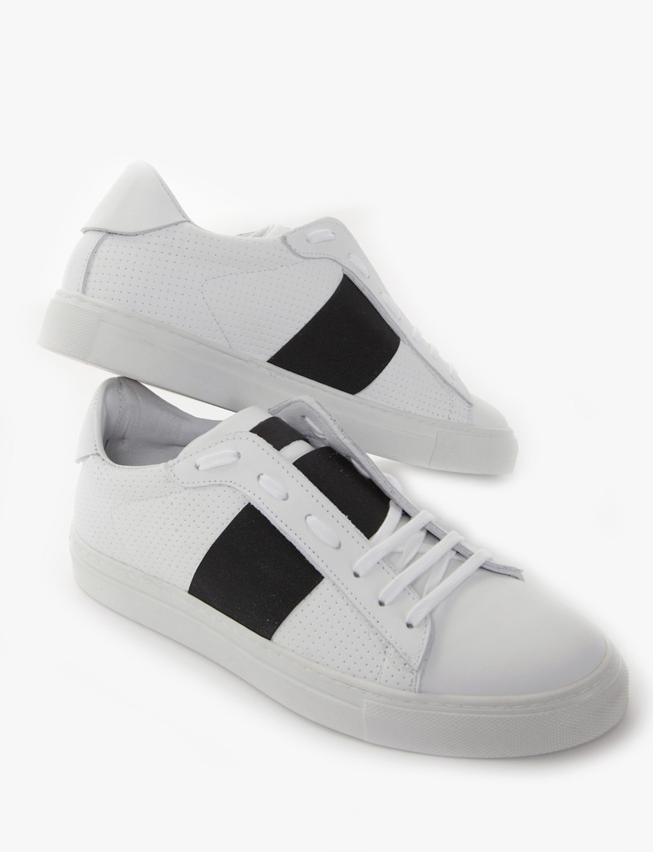 Sneakers white leather