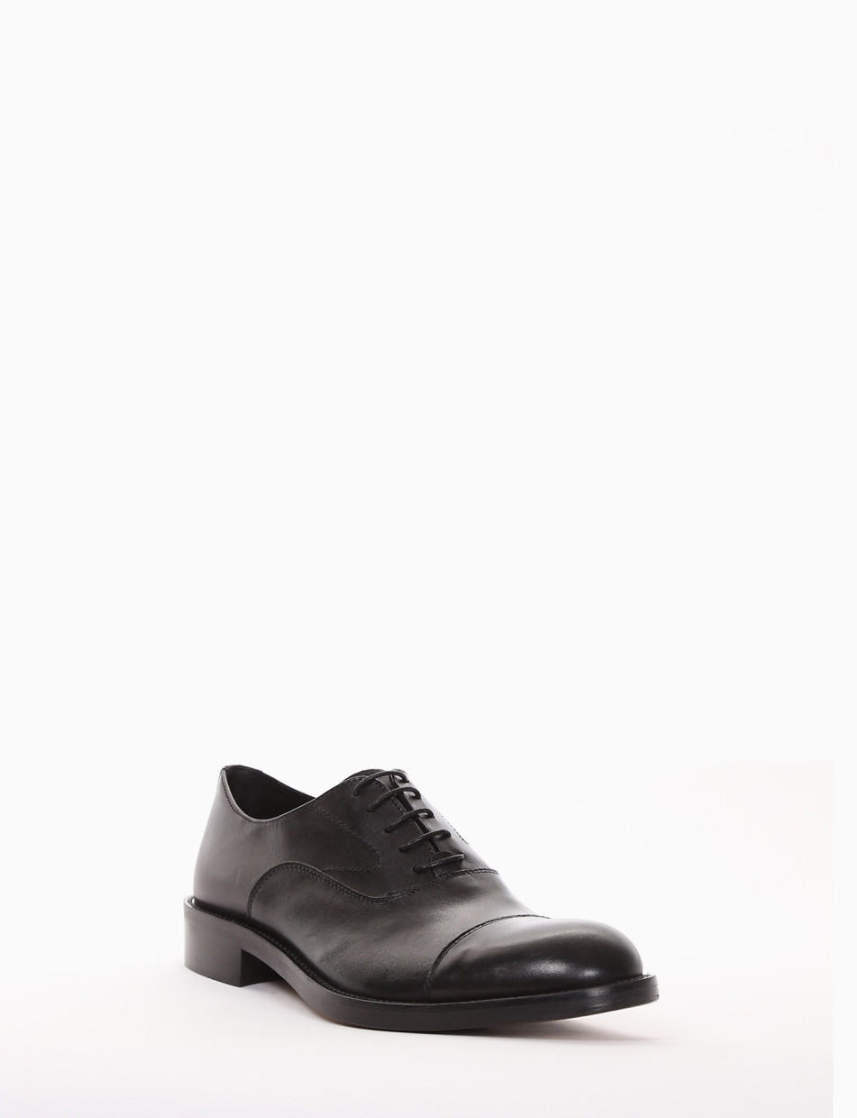 Lace-up shoes heel 2 cm black leather