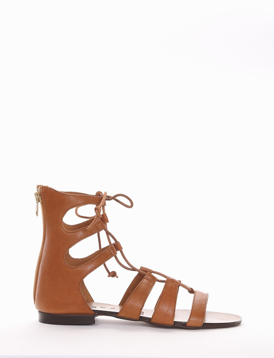 Low heel sandals heel 1 cm brown leather