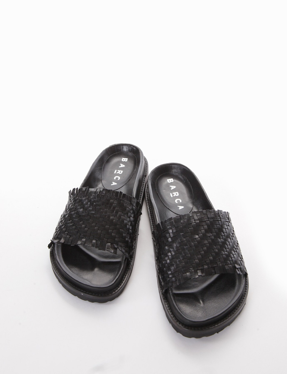 Slippers black leather