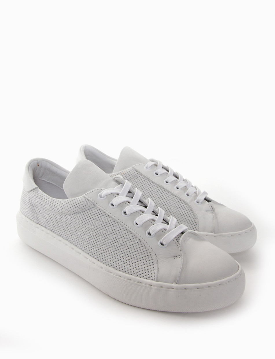 Sneakers white leather