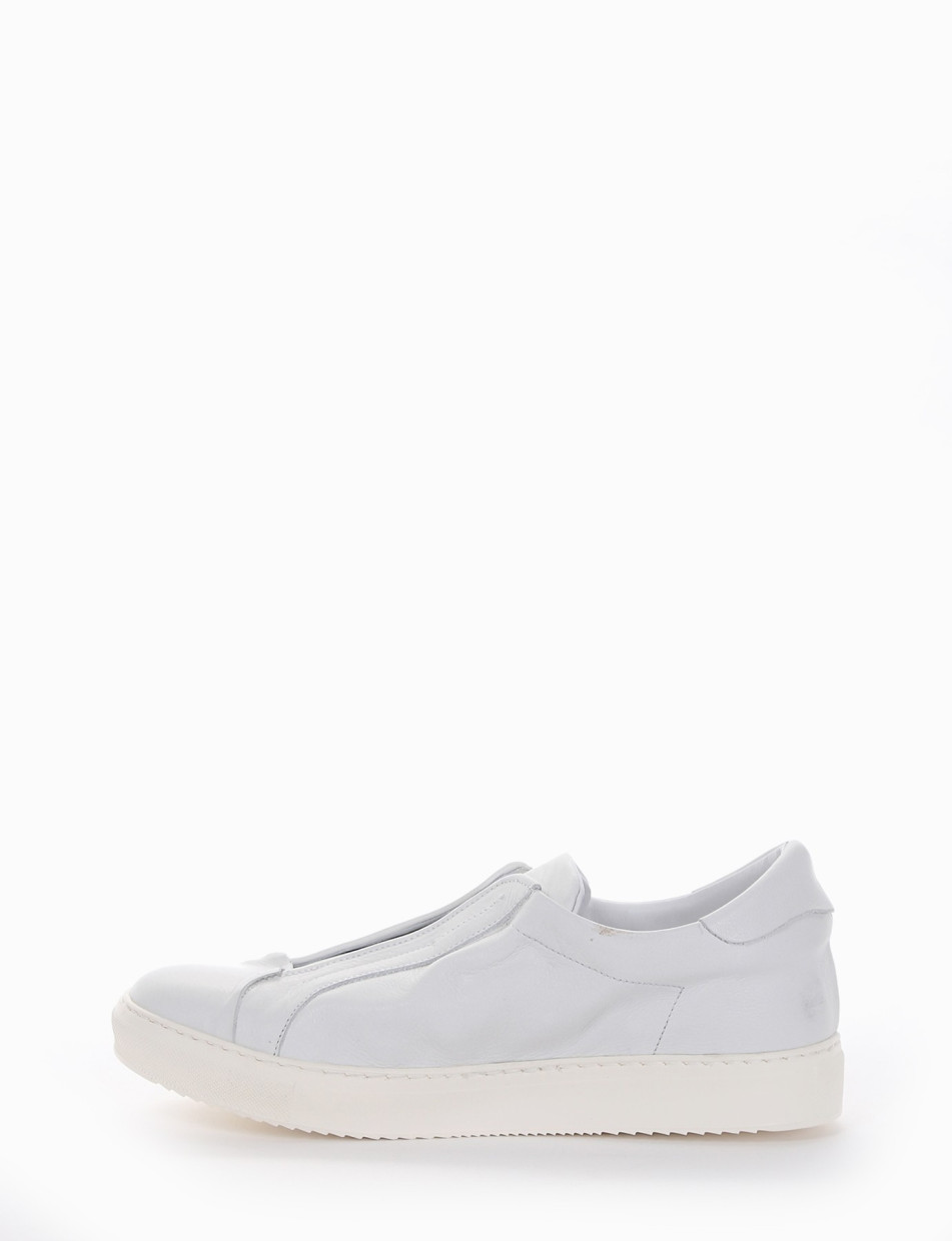 Sneakers white leather