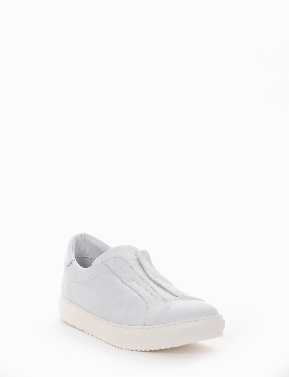 Sneakers white leather