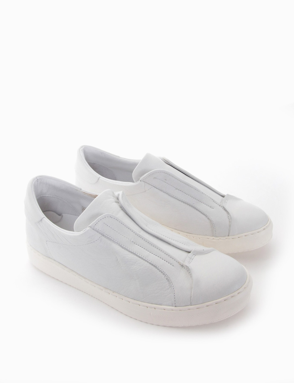 Sneakers white leather