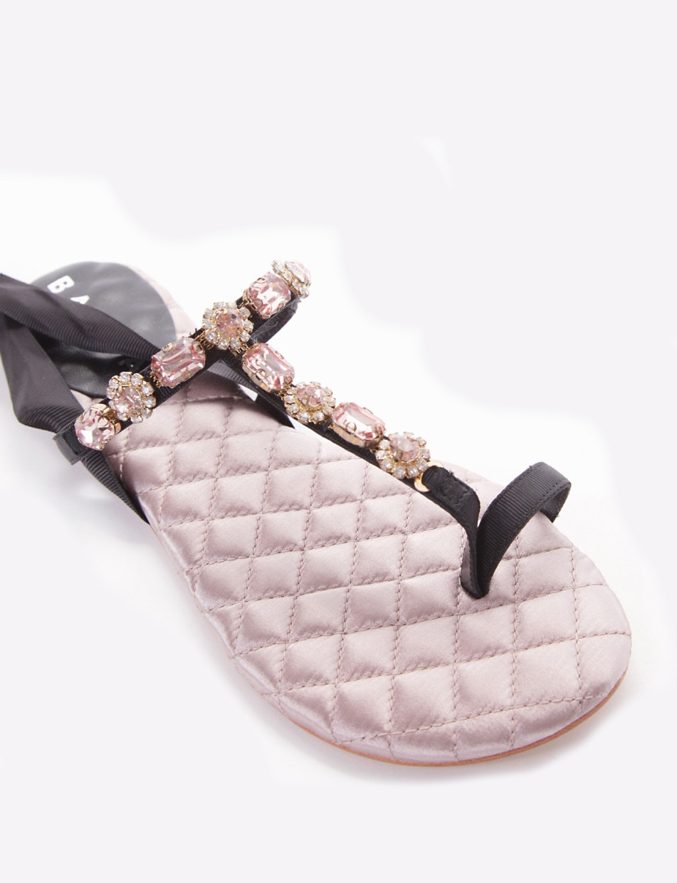 Flip flops heel 1 cm black leather