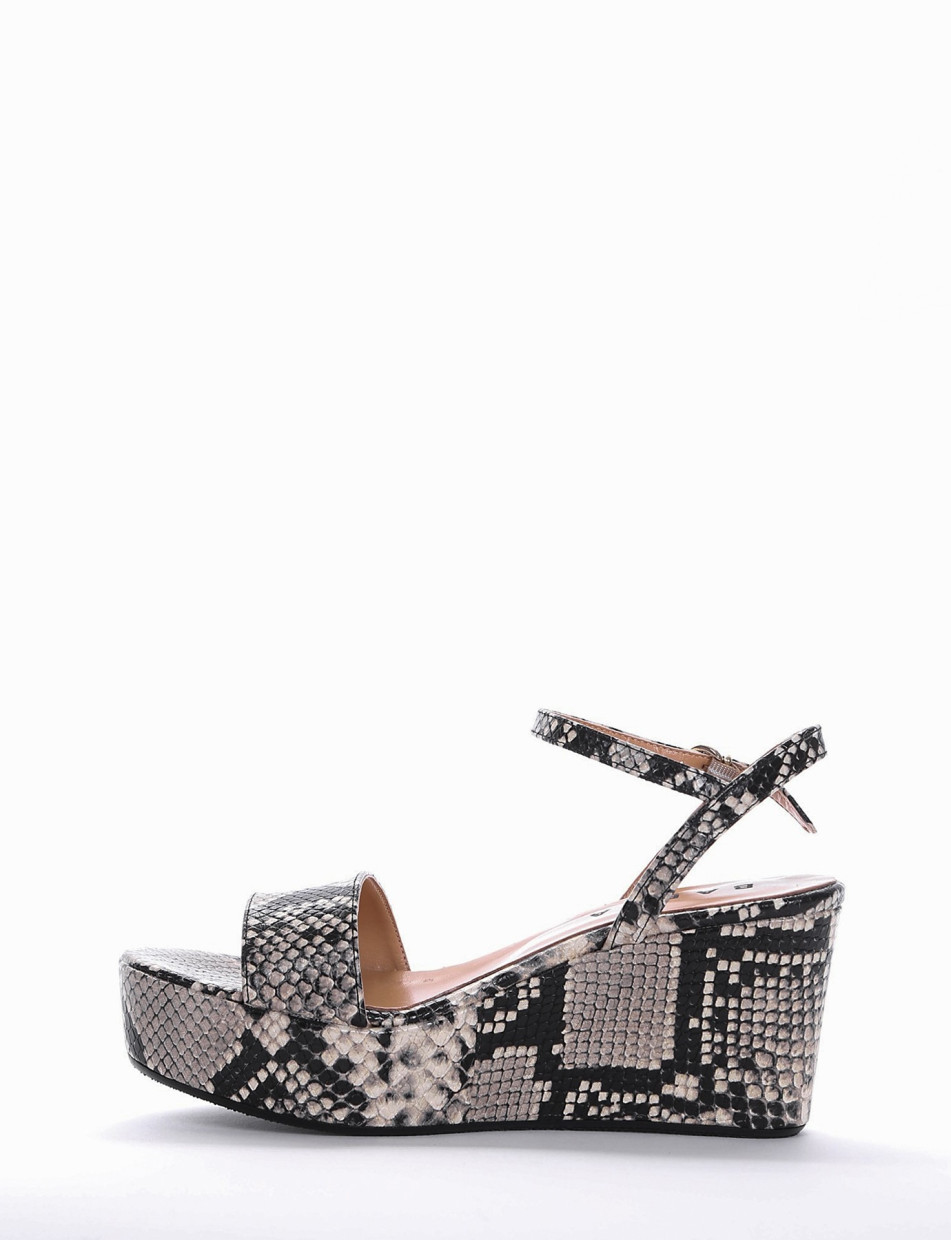 Wedge heels heel 8 cm multicolor python