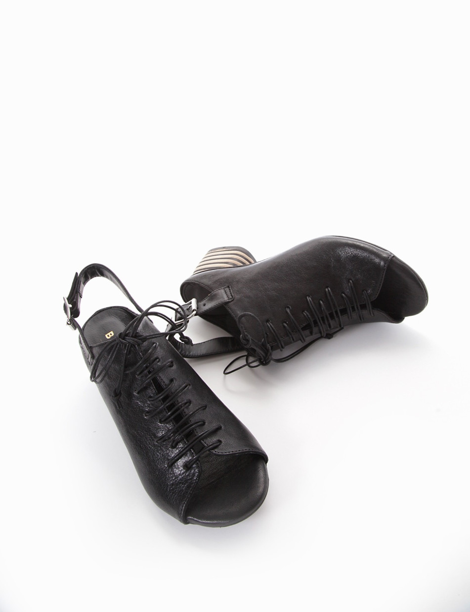 sandalo tacco 5 cm nero