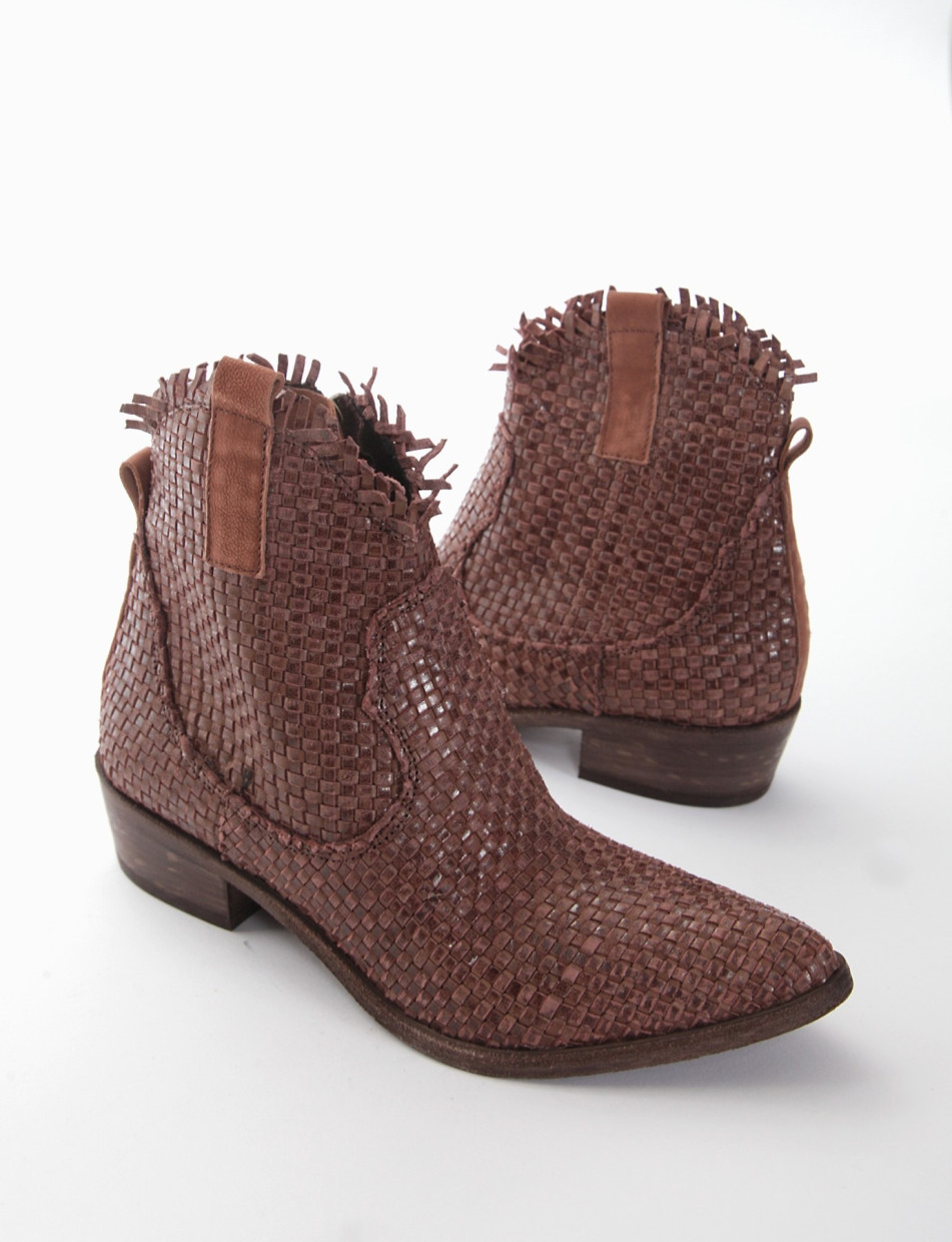 Low heel ankle boots heel 3 cm brown leather