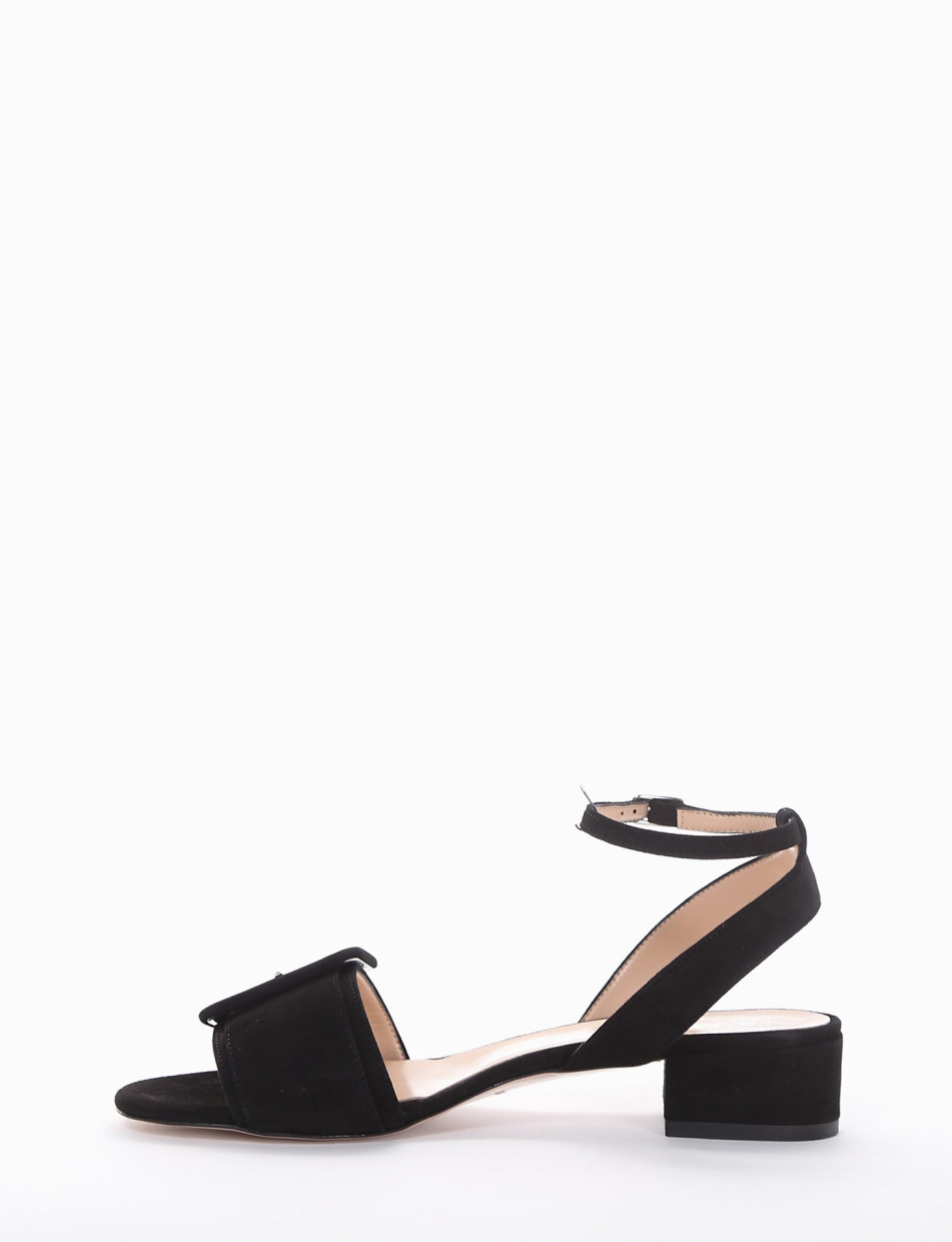 Low heel sandals heel 3 cm black chamois