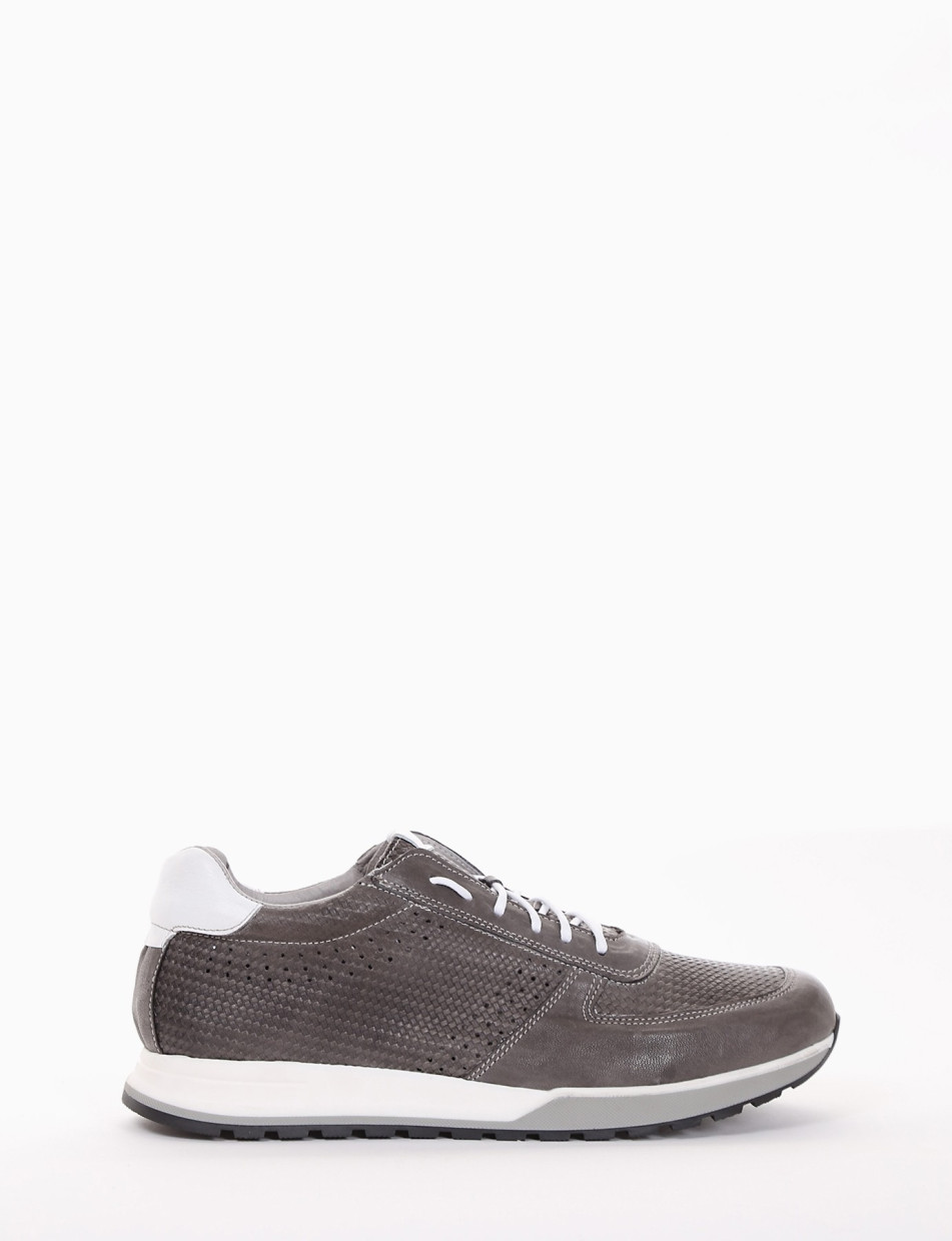 Sneakers grey leather