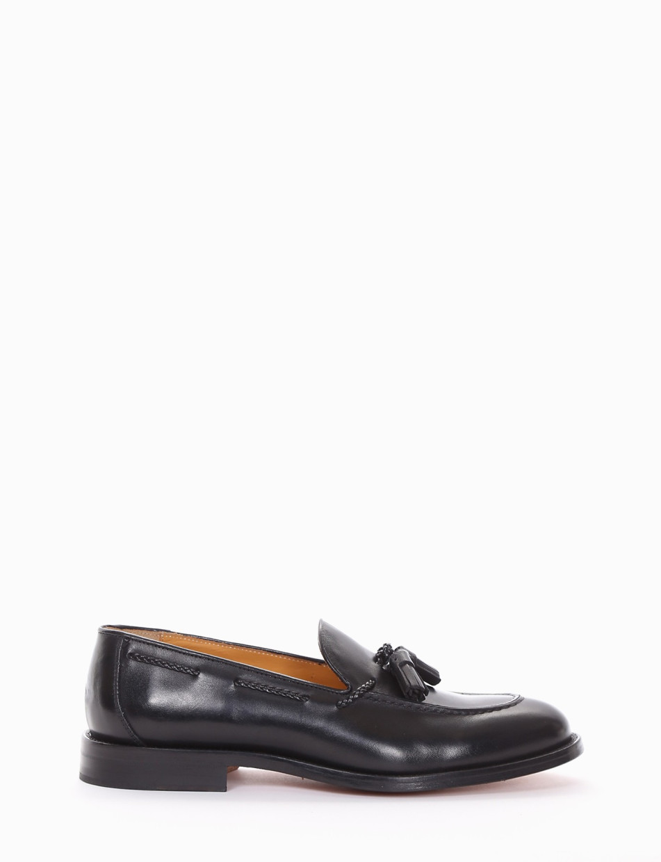 Loafers heel 2 cm black leather