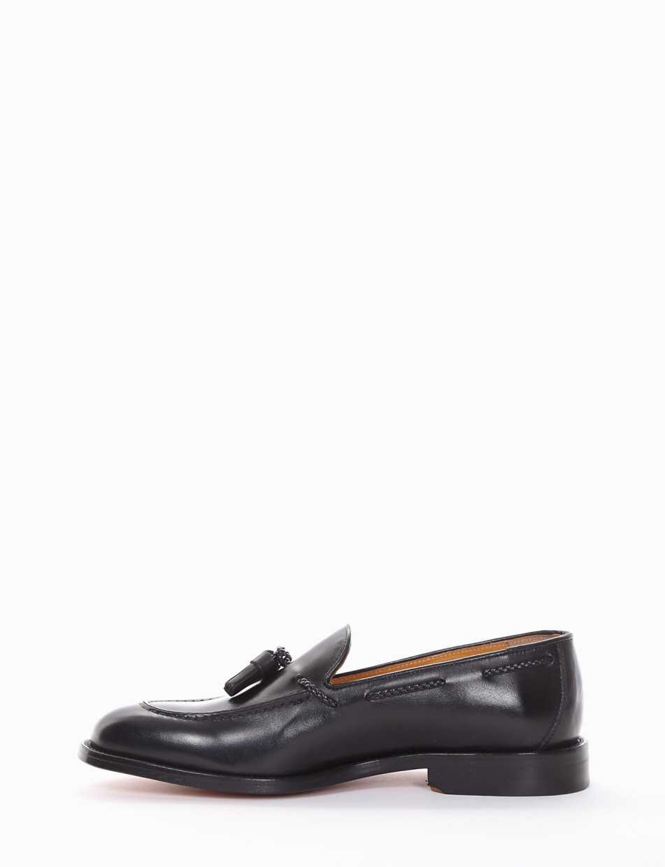 Loafers heel 2 cm black leather