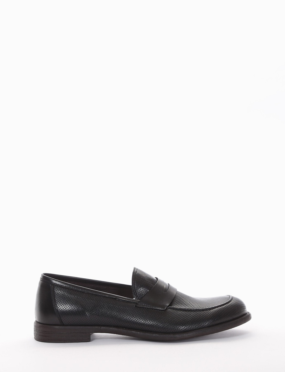 Loafers heel 2 cm black leather