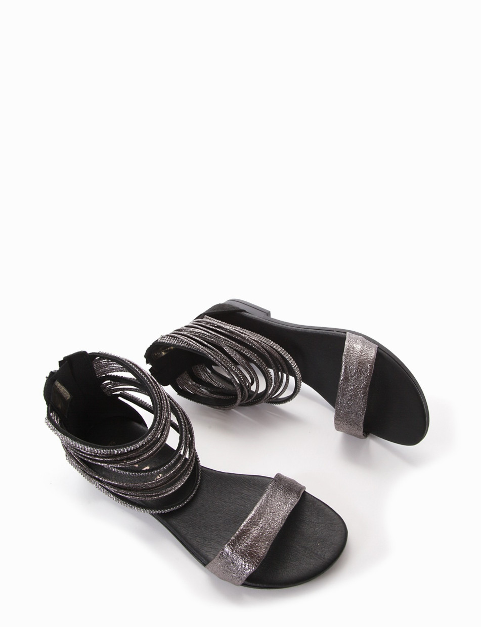 Low heel sandals heel 1 cm black leather