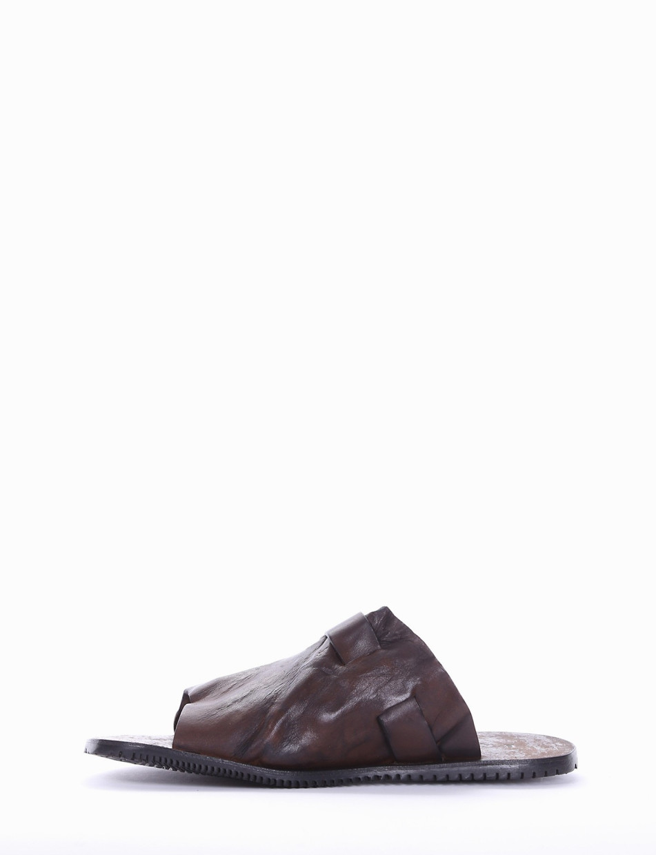 Slippers heel 1 cm dark brown leather