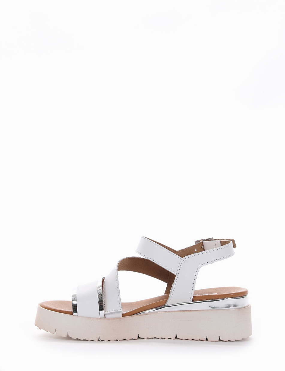 Wedge heels heel 3 cm white leather