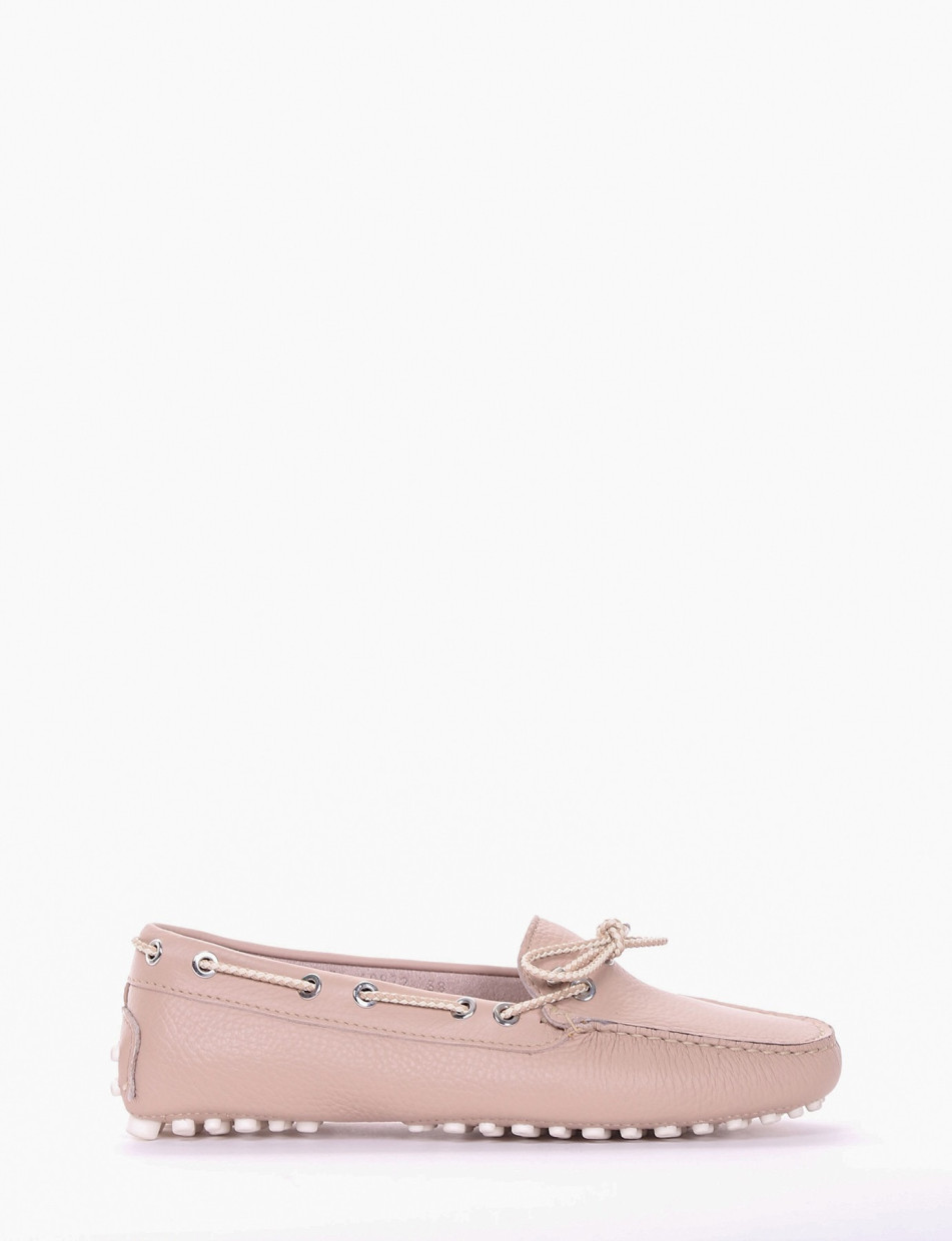 Loafers pink leather