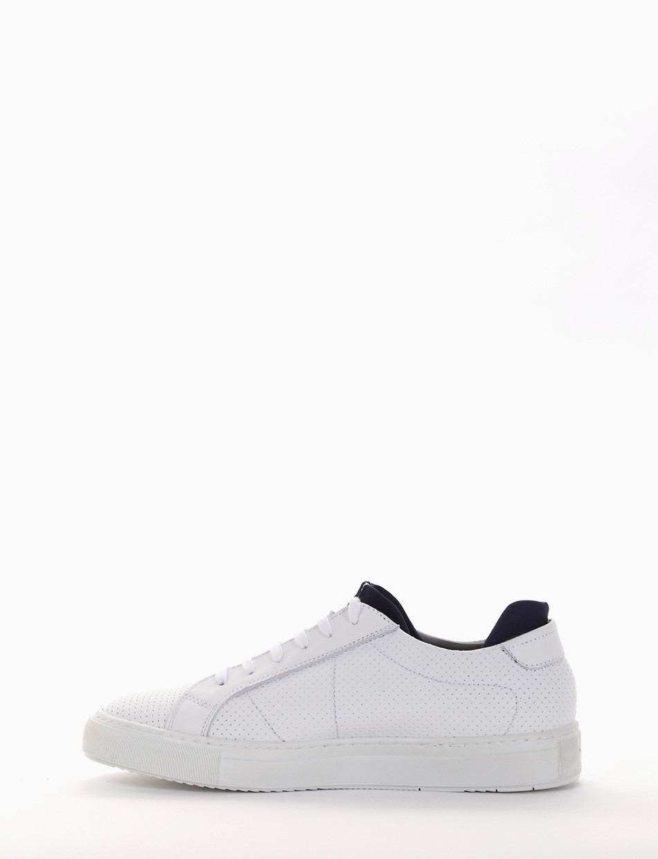 Sneakers white leather