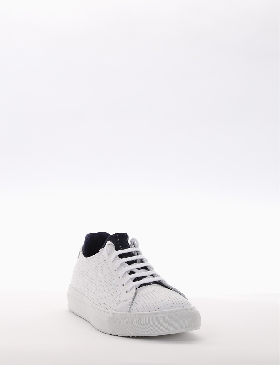 Sneakers white leather