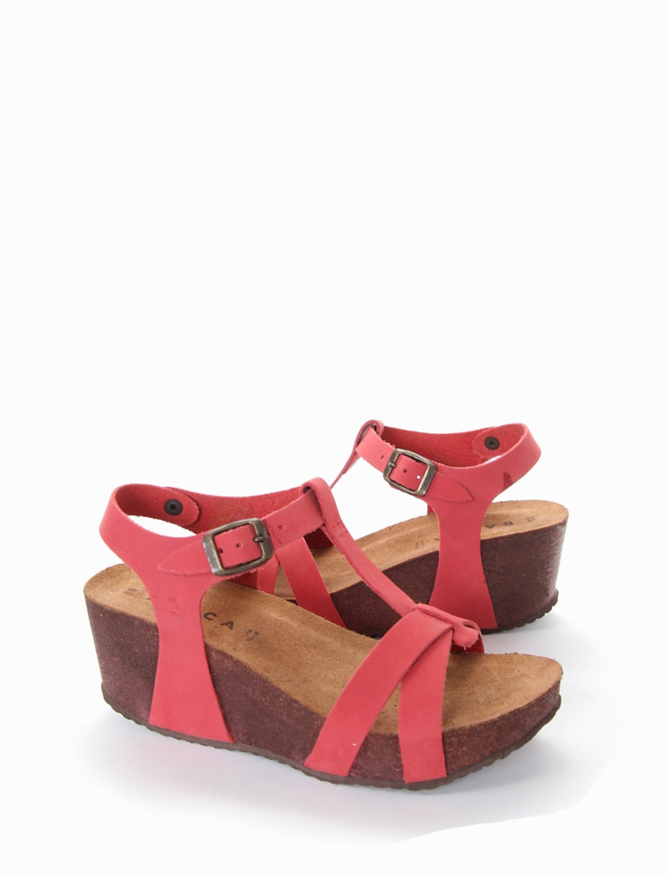 Wedge heels heel 5 cm red leather