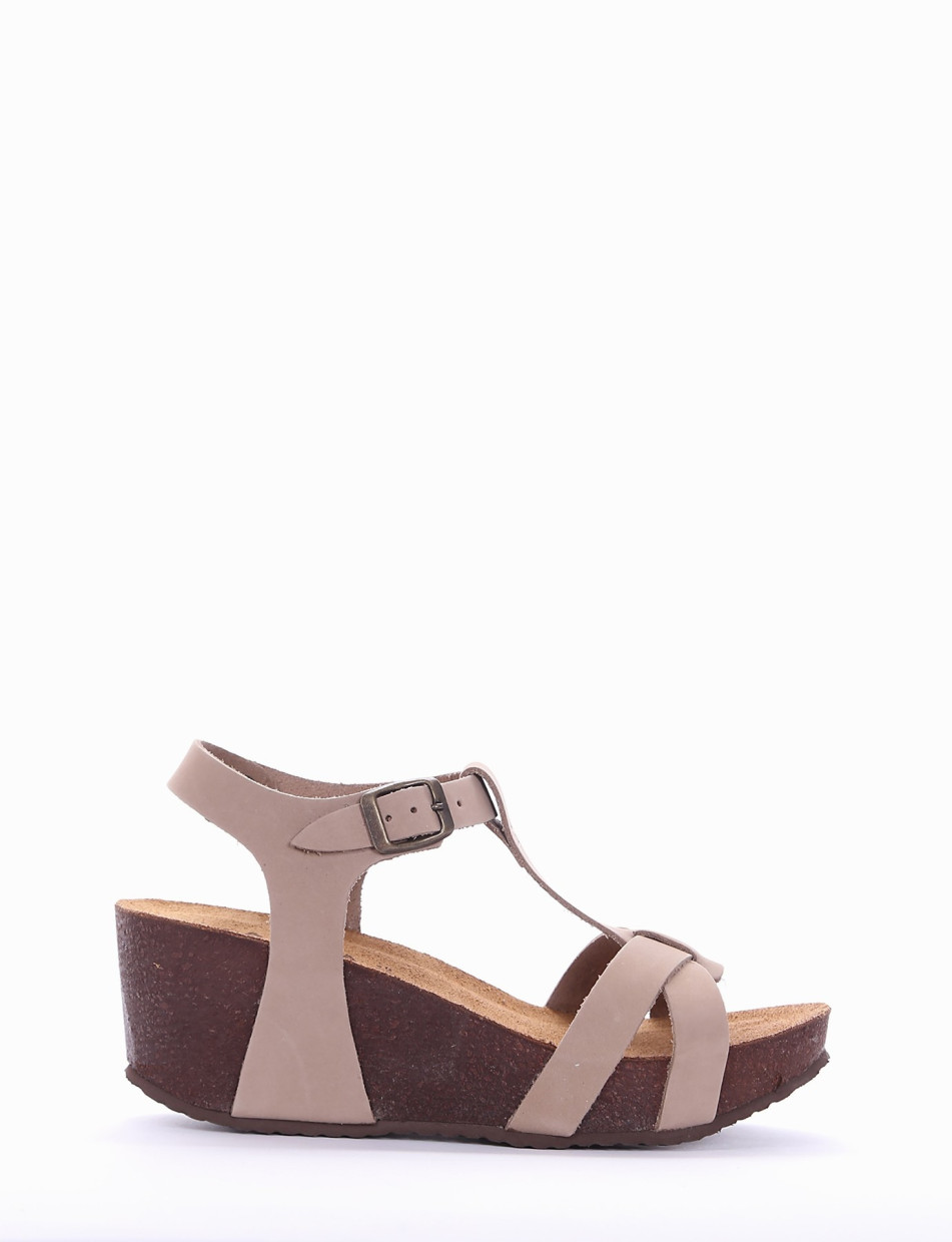 Wedge heels heel 5 cm beige leather