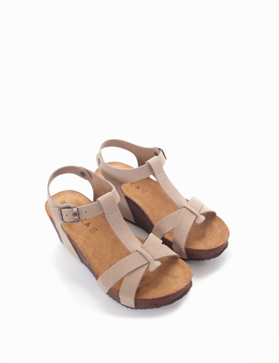 Wedge heels heel 5 cm beige leather