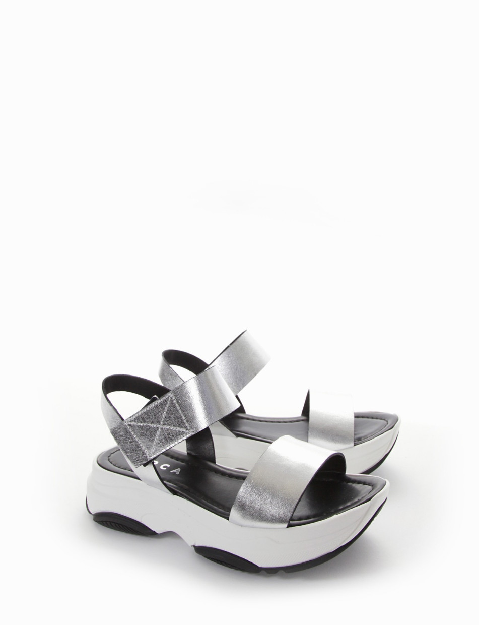 Wedge heels heel 3 cm silver leather