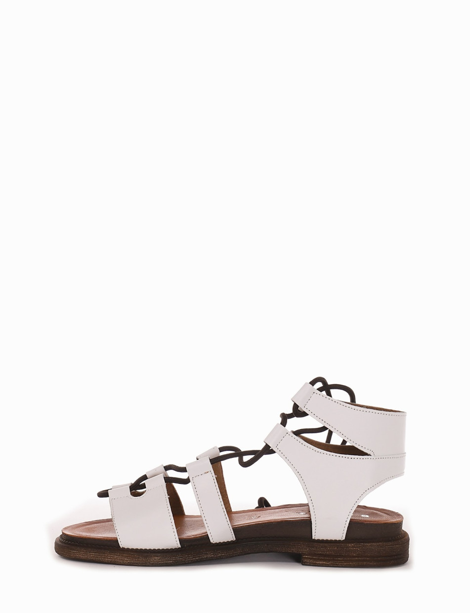 sandalo tacco 1 cm bianco