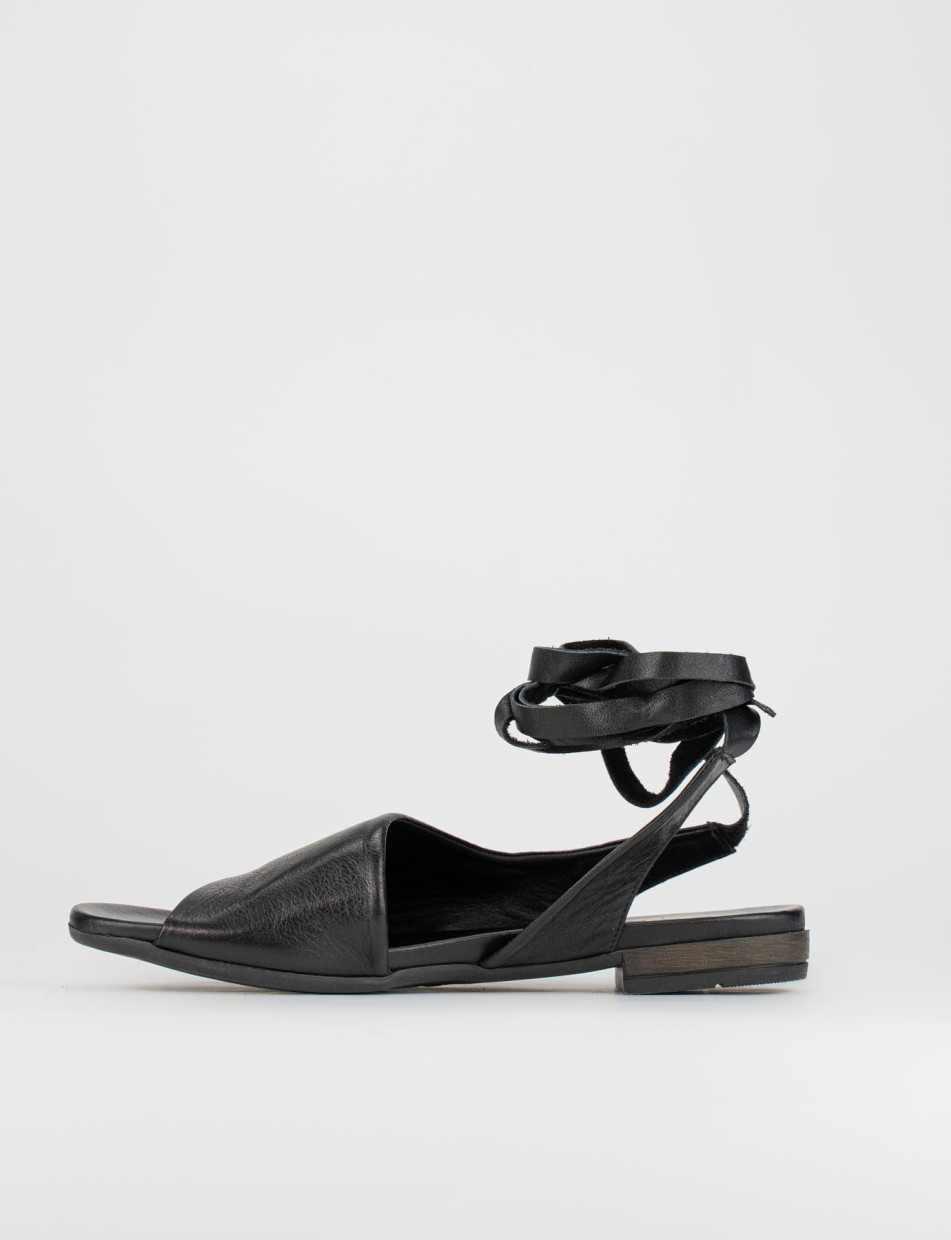 sandalo tacco 1 cm nero