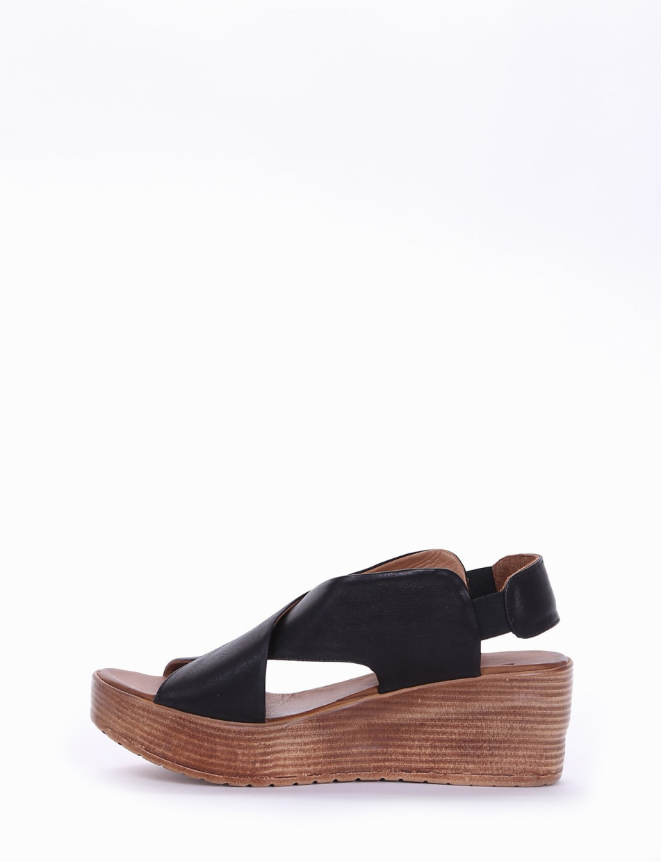 Wedge heels heel 6 cm black leather