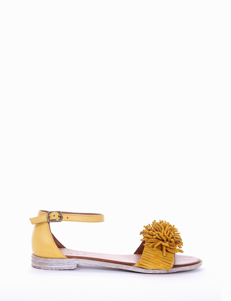 Low heel sandals heel 1 cm yellow chamois