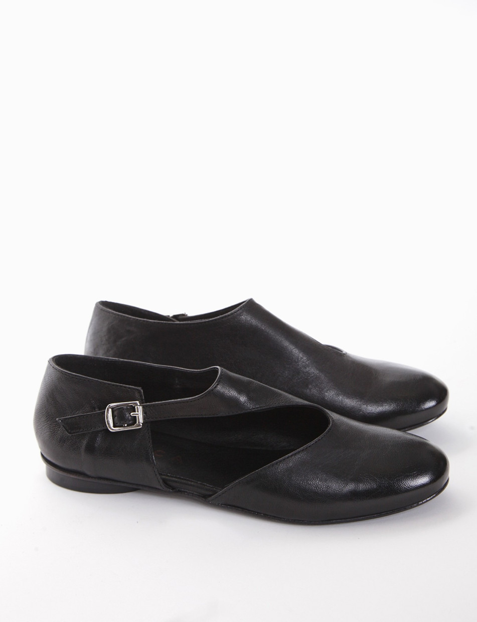 Flat shoes heel 1 cm black leather