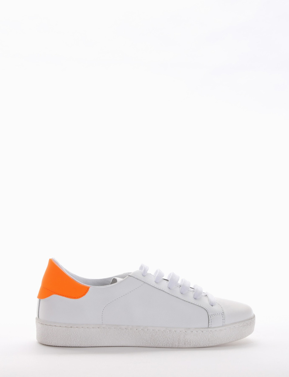 Sneakers white leather