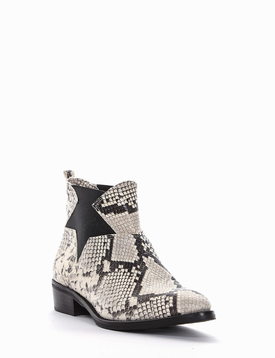 Low heel ankle boots heel 3 cm multicolor python