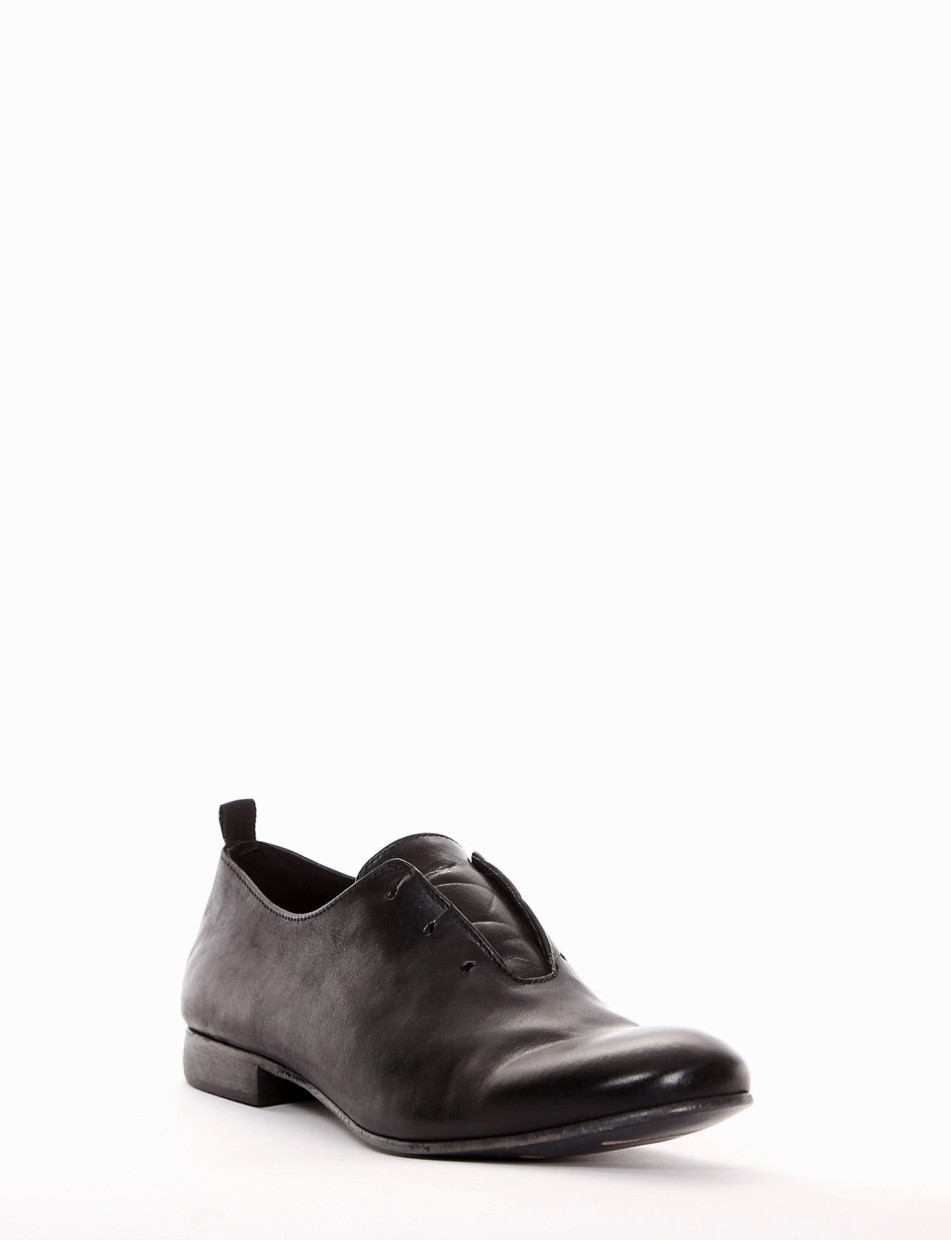 Lace-up shoes heel 2 cm black leather