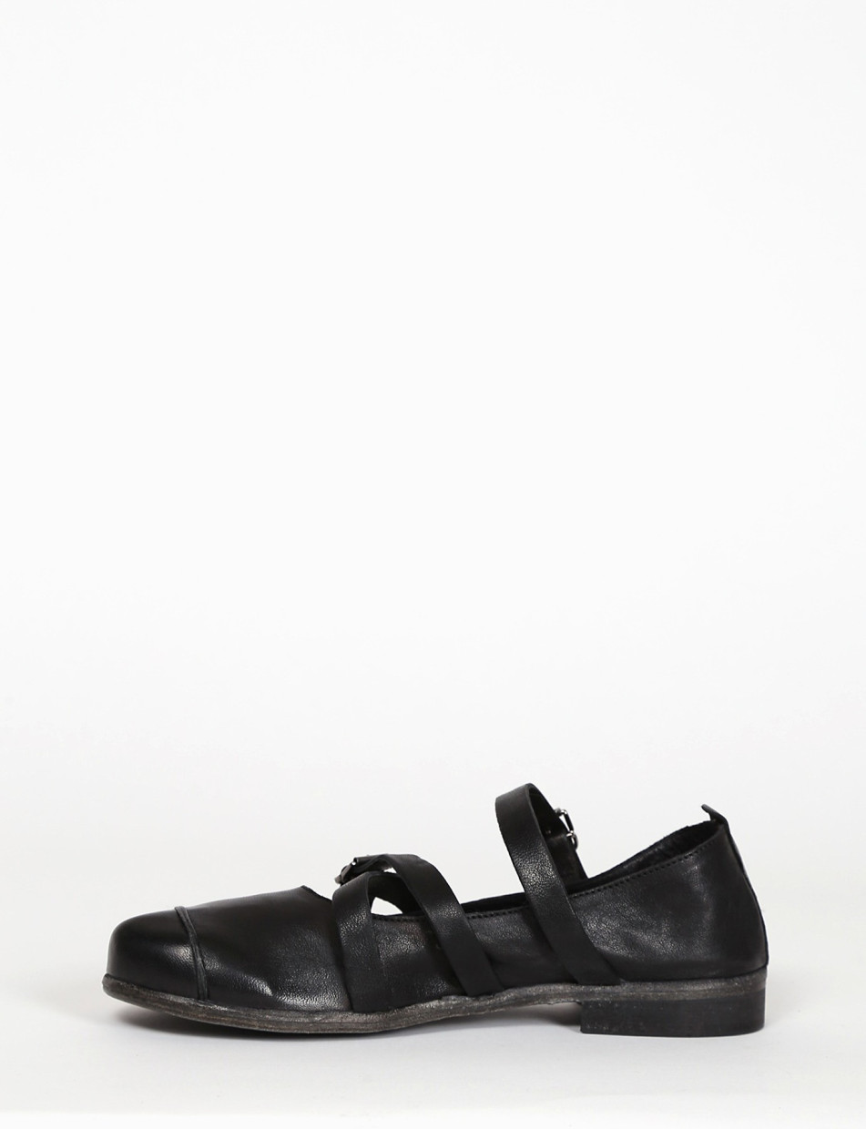 Flat shoes heel 2 cm black leather