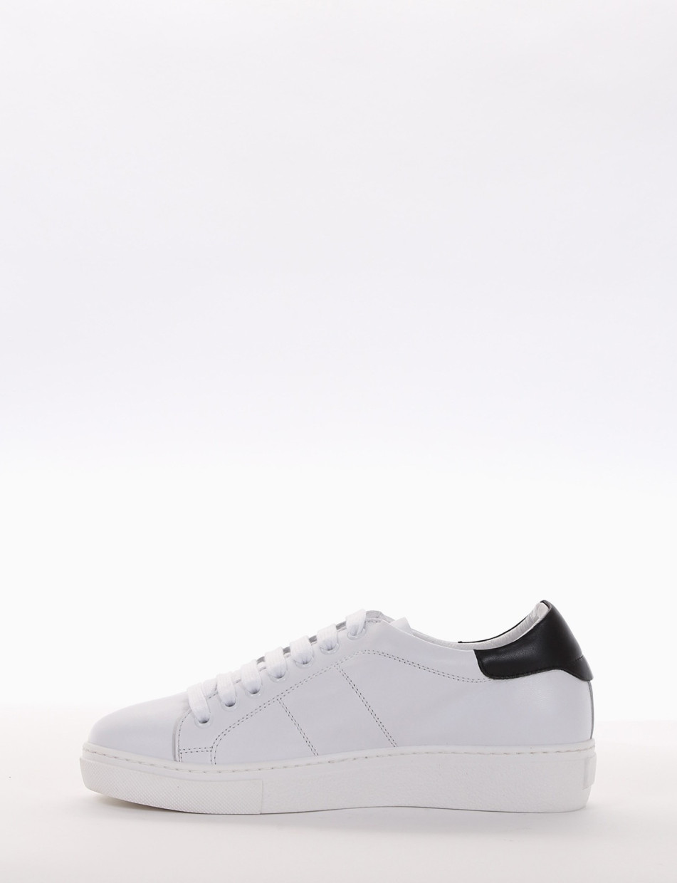 Sneakers white leather