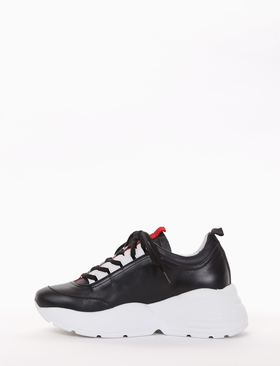 Sneakers black leather