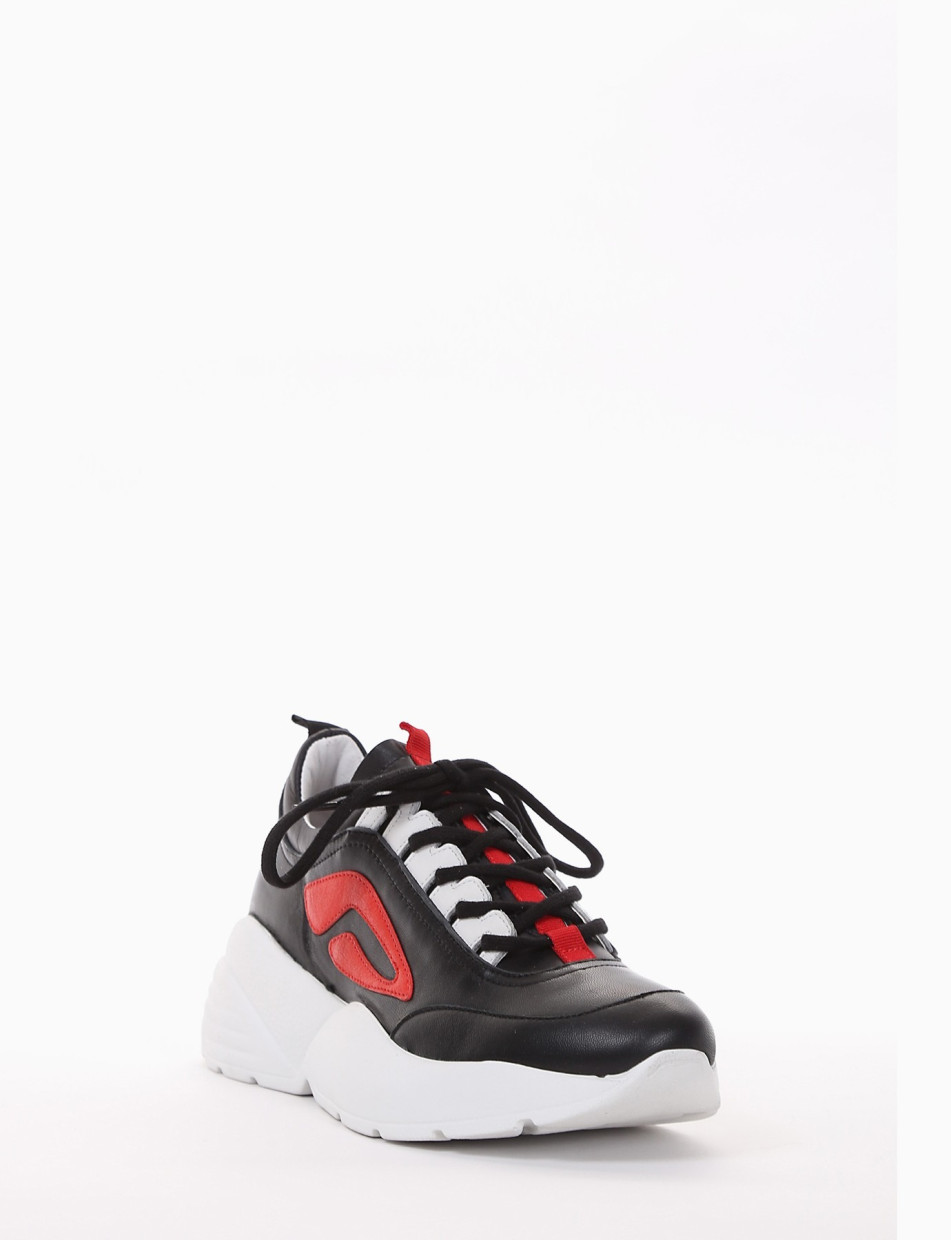 Sneakers black leather