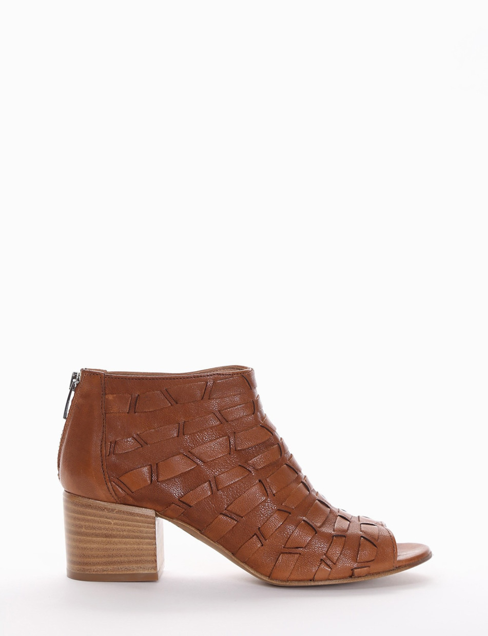 High heel ankle boots heel 5 cm brown leather