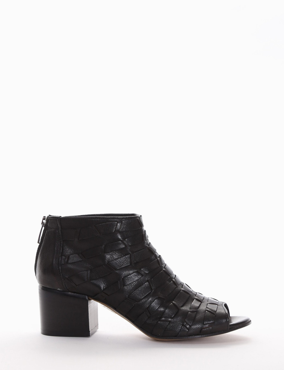 High heel ankle boots heel 5 cm black leather