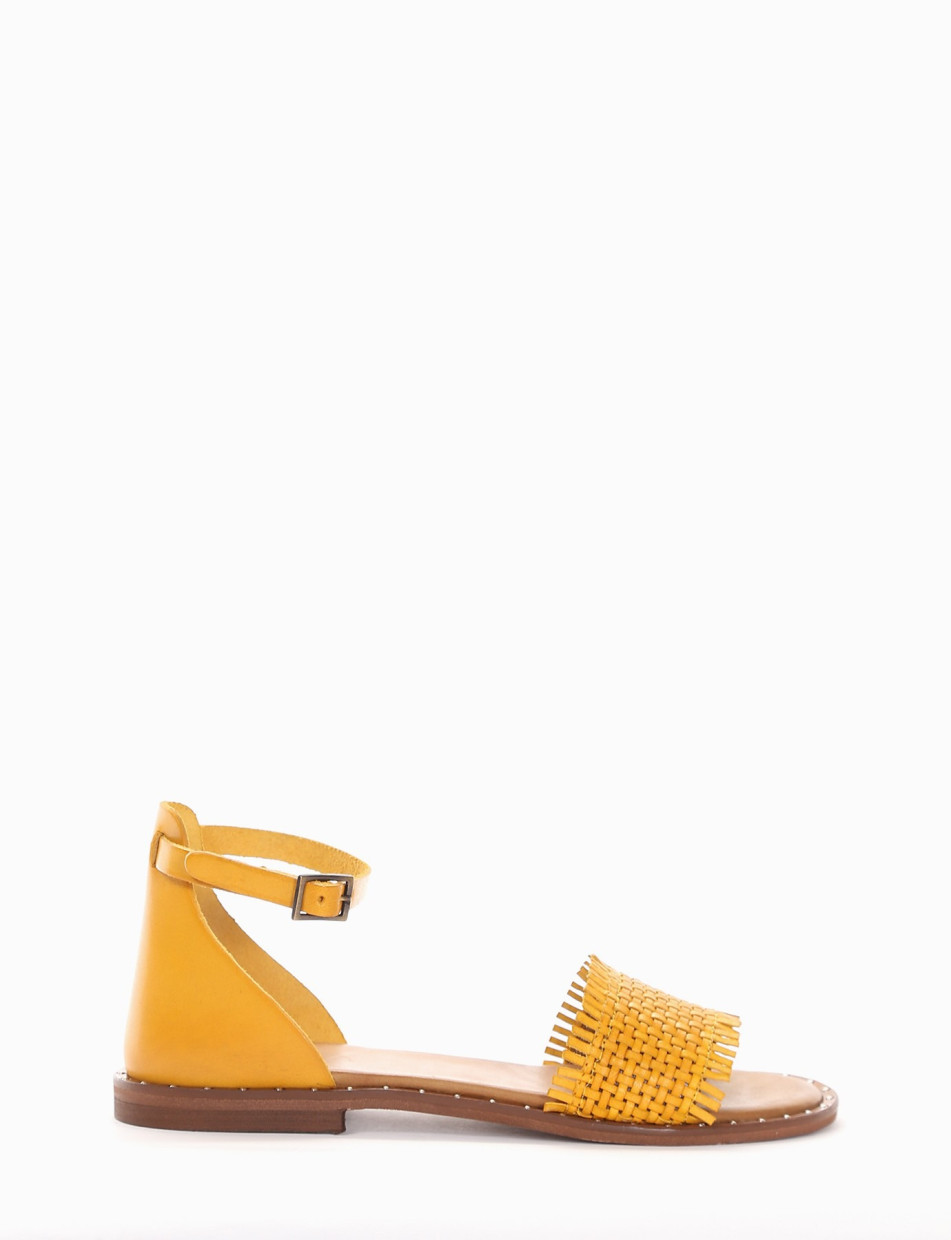 Low heel sandals heel 1 cm yellow leather