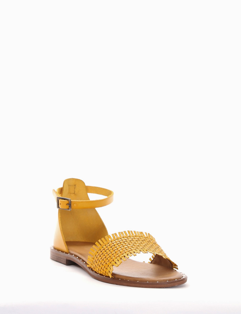 Low heel sandals heel 1 cm yellow leather